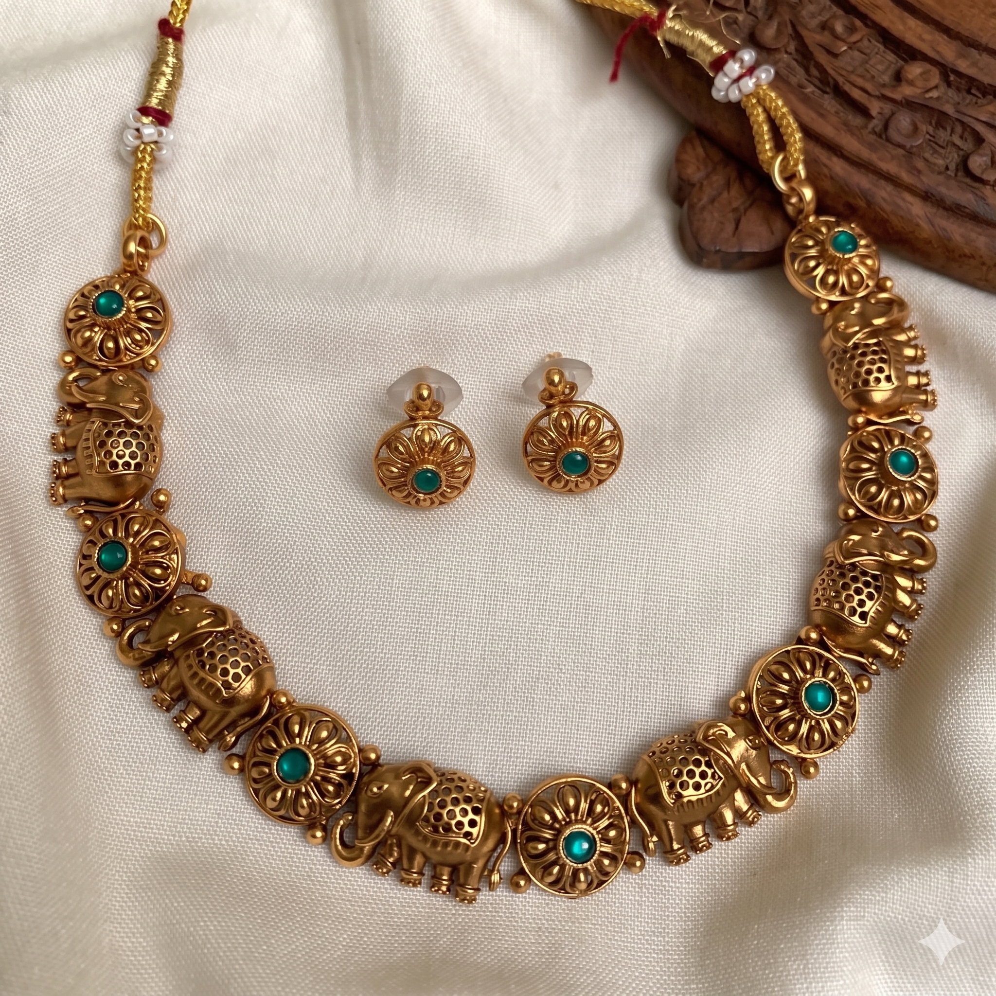Premim Peacock Green Elephant Chocker – Mannat Jewelz