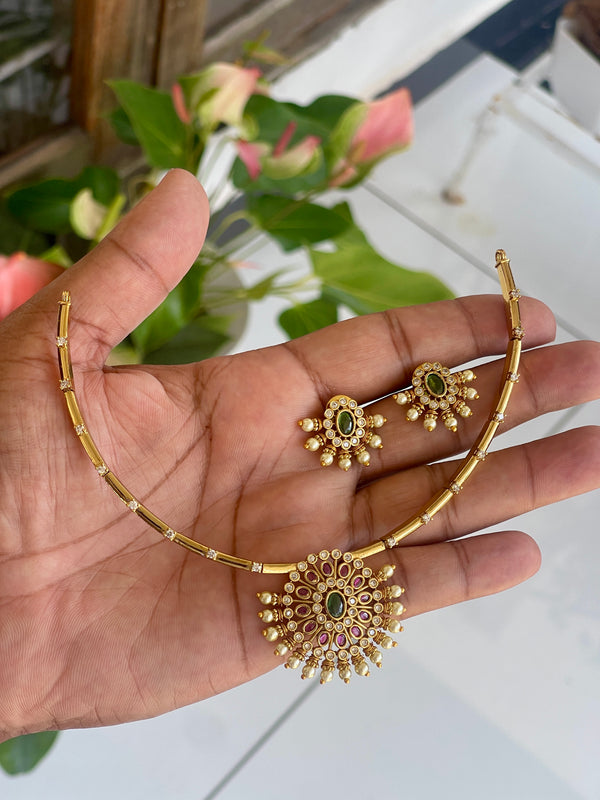 Premium Flower design statement