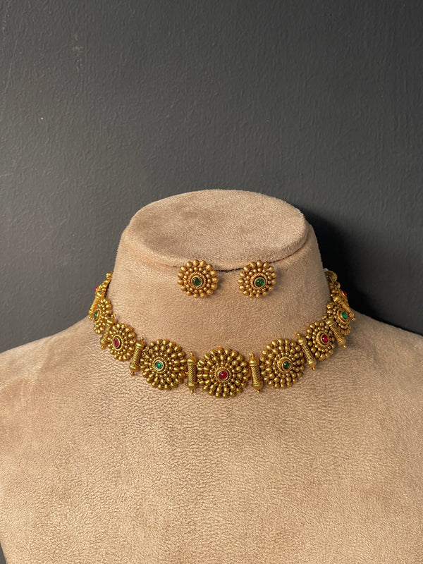 Ruby and Emerald flower chocker