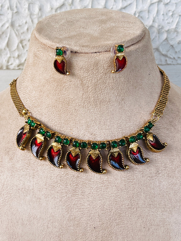 Ruby Palakka Chocker