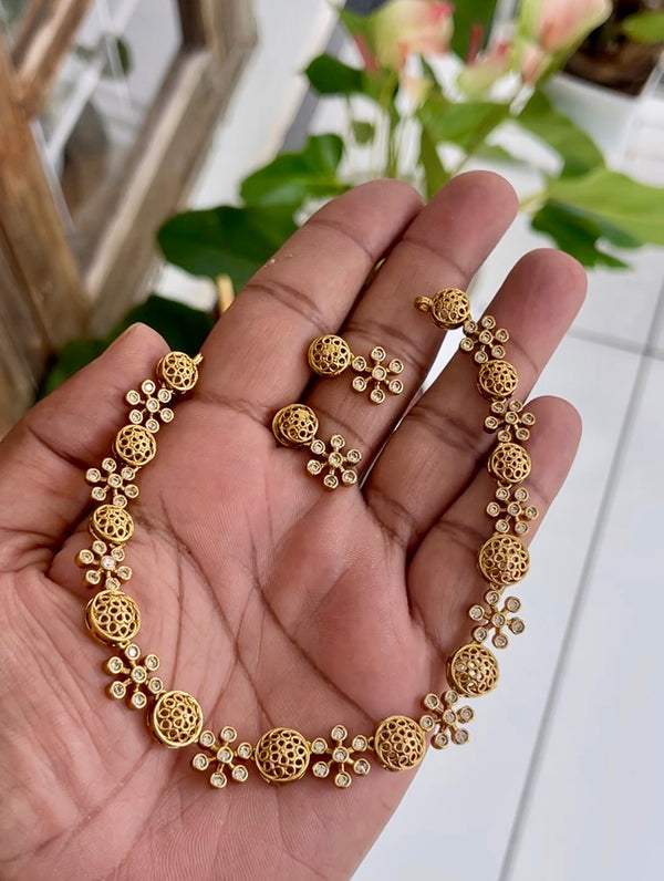 Premium Quality Diamond Flower statement