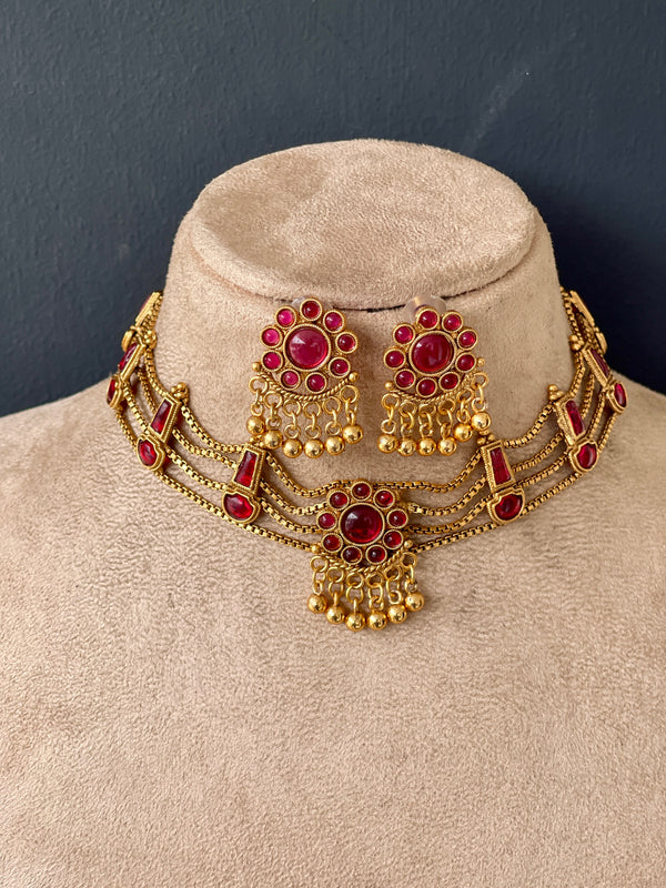 Antique Gold Ruby Choker.