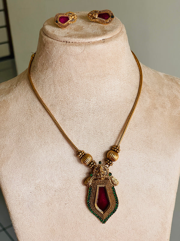 Nagapadam Necklace Purple