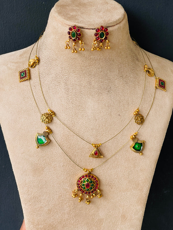 Multi design 2 layer necklace