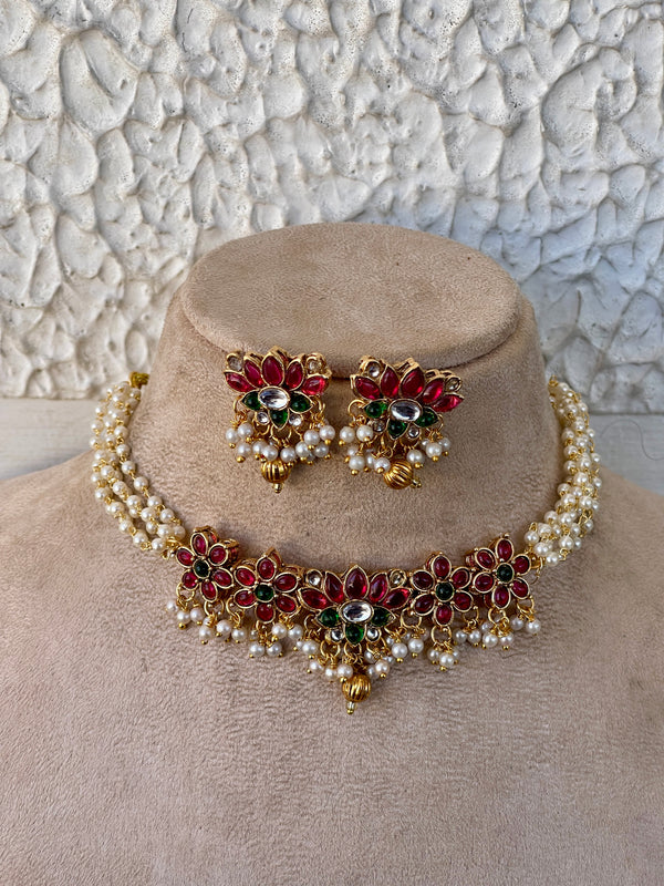 Lotus Kundan Pearl Chocker