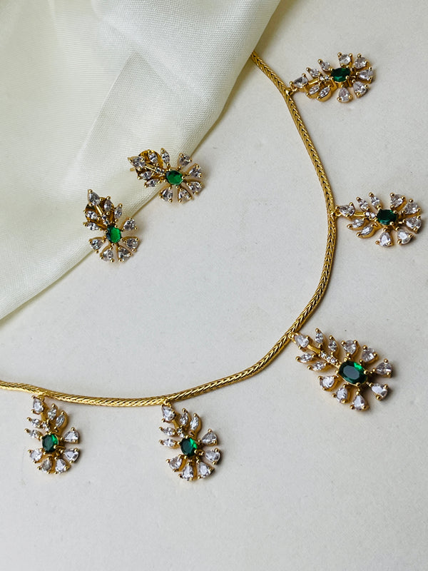 Emerald diamond leaf Necklace