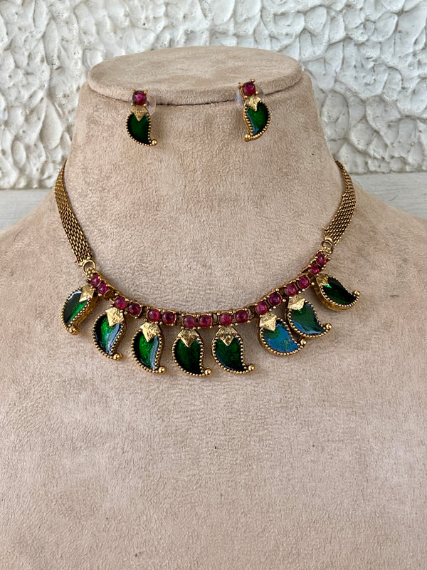 Emerald Palakka Chocker