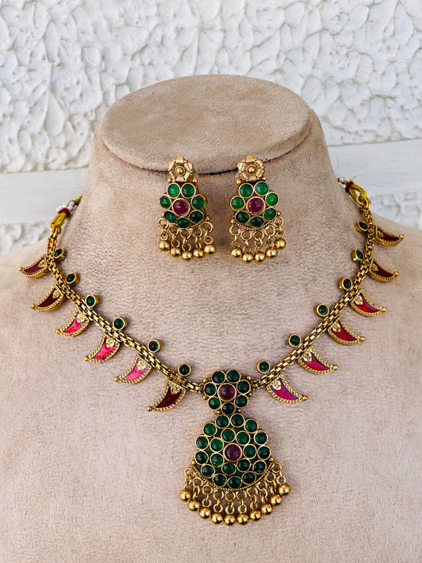 Red Palakka Emerald Stone Necklace