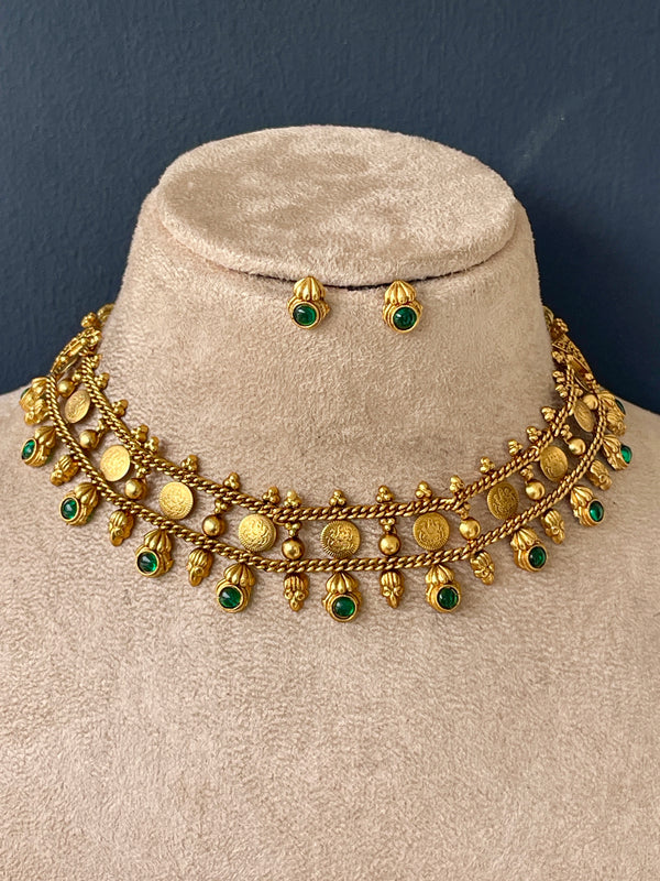 Emerald Dot Coin Chocker