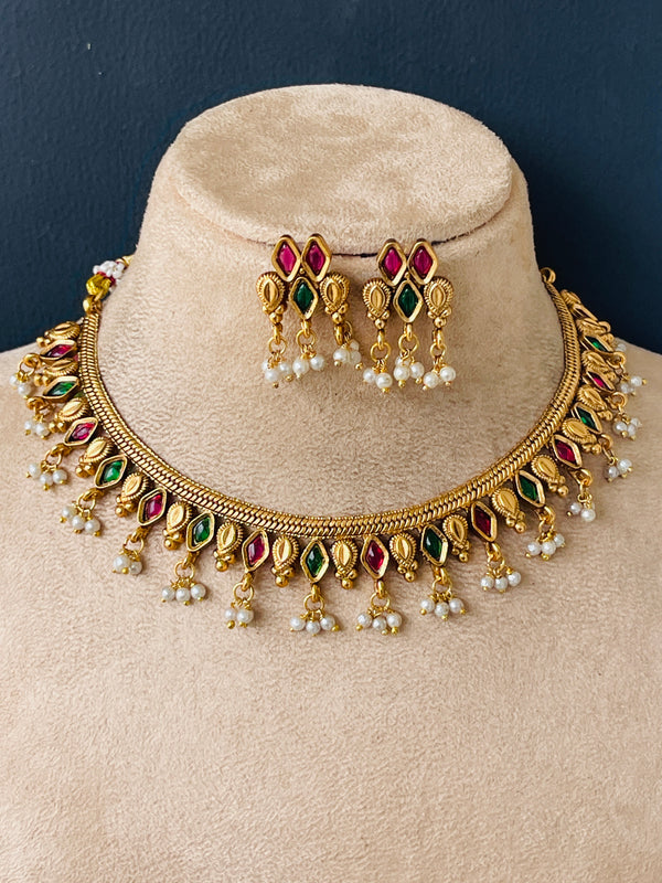 Multi Color Rice and Pearl Design