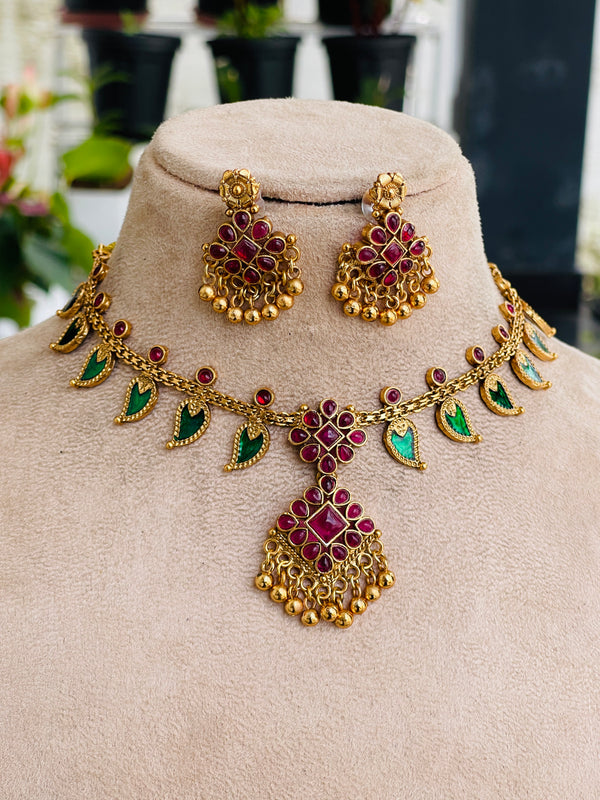Green and ruby palakka Necklace