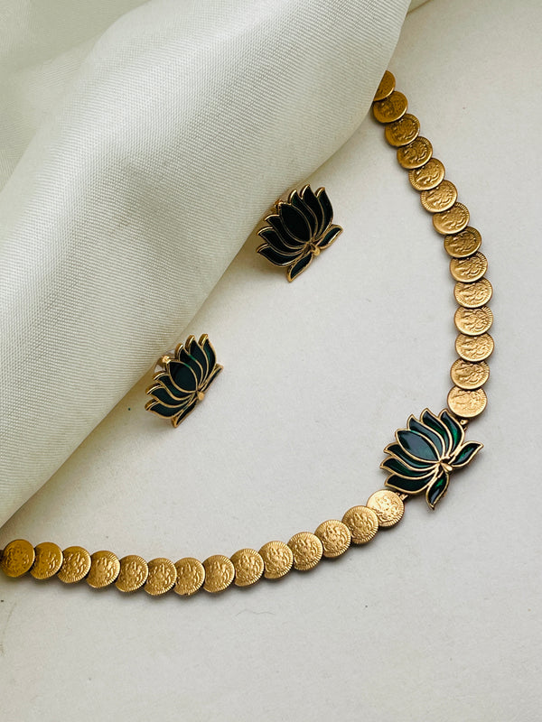Green Lotus Coin Chocker