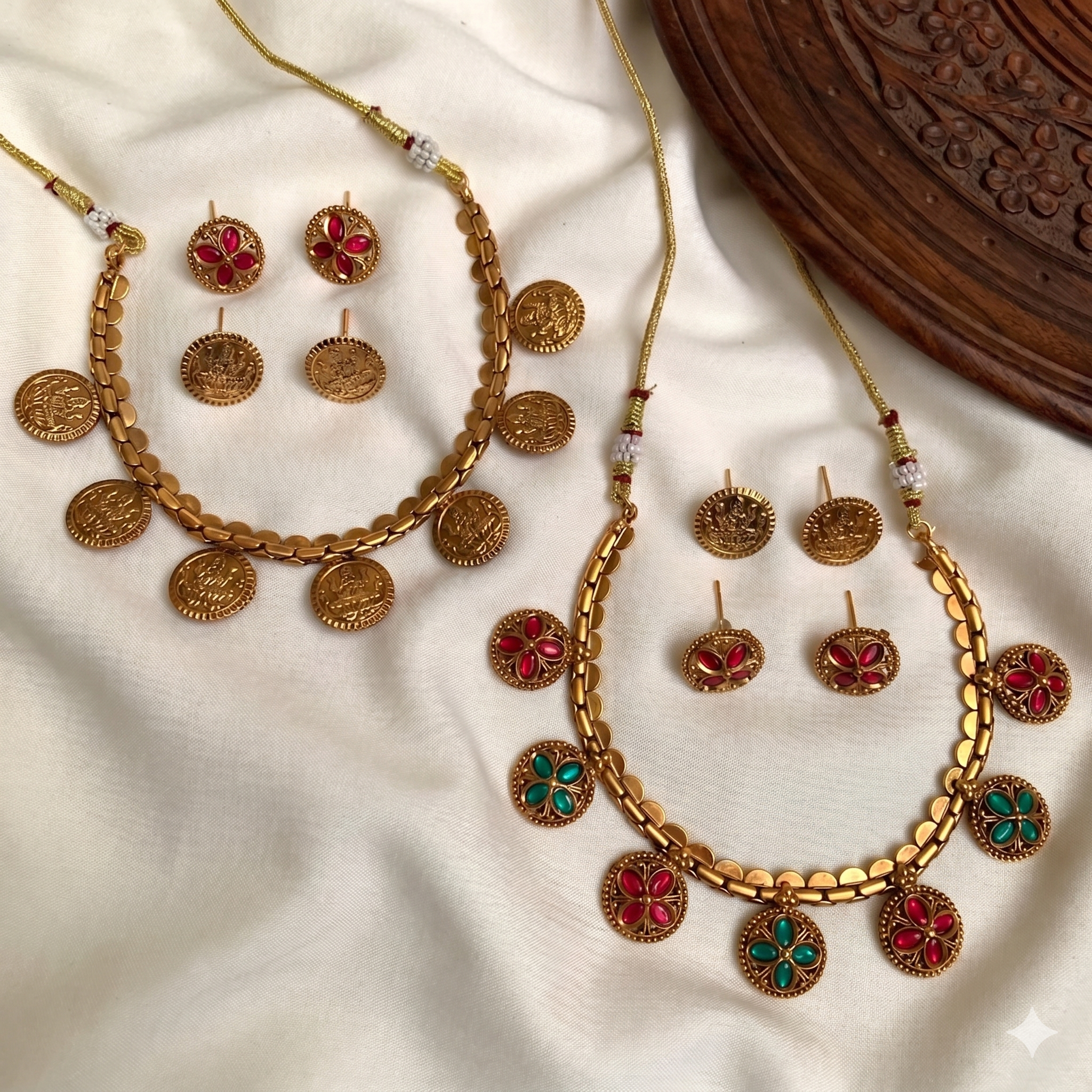 Reversible Multi Stone Coin Chocker – Mannat Jewelz