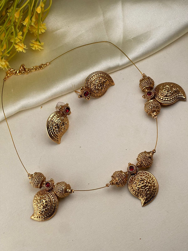 Antique  Ruby Invisible Manngo Necklace
