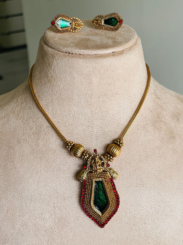 Nagapadam Necklace Green