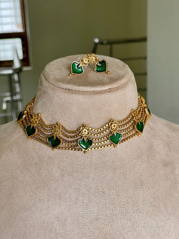 Green Palakka multilevel chain Chocker