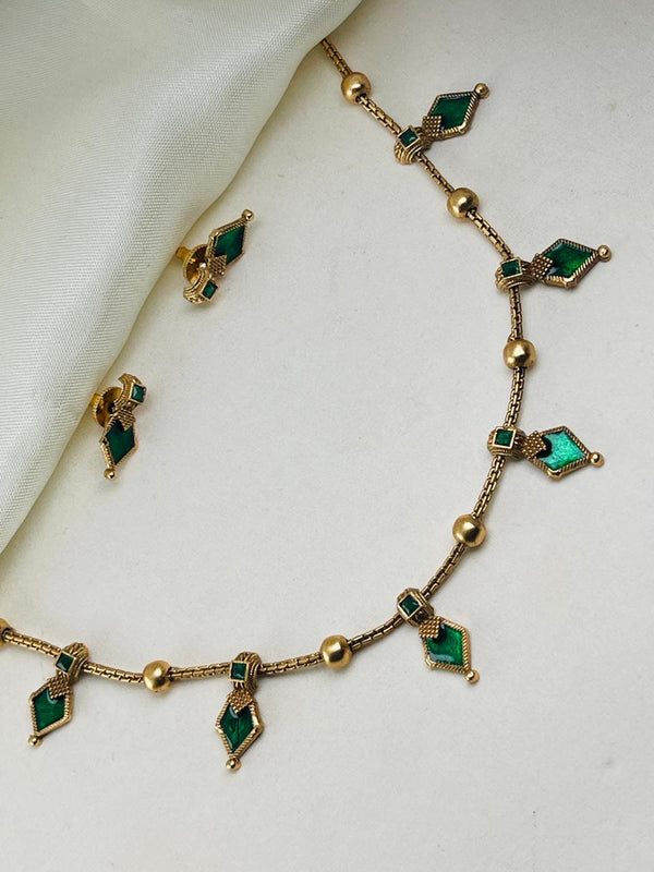 Emerald Palakka Necklace