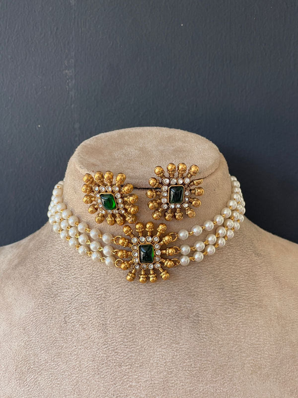 Emerald Pearl 3 Layer Chocker