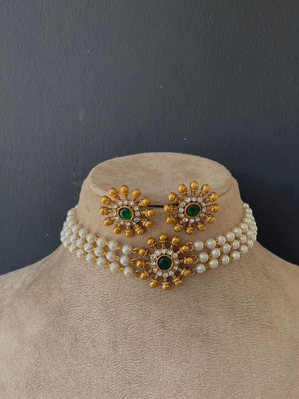 Emerald Pearld 3 Layer Chocker