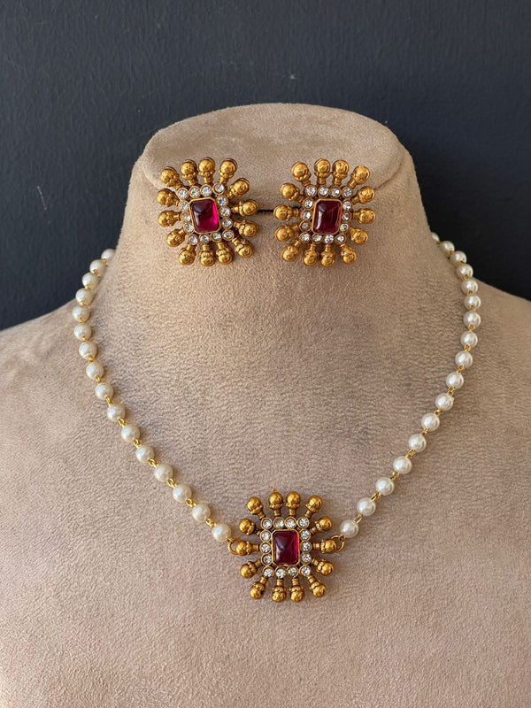 Ruby Pearl Single Layer Chocker