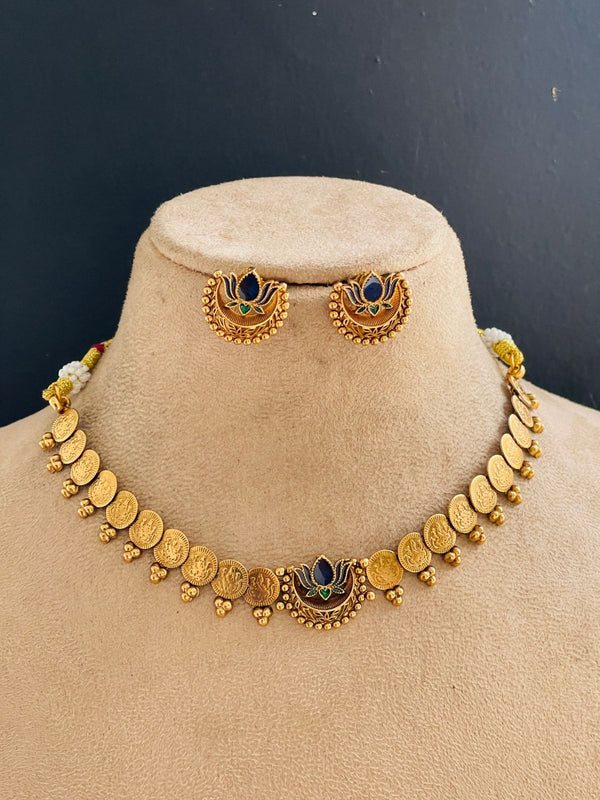 Blue Lotus Coin Chocker