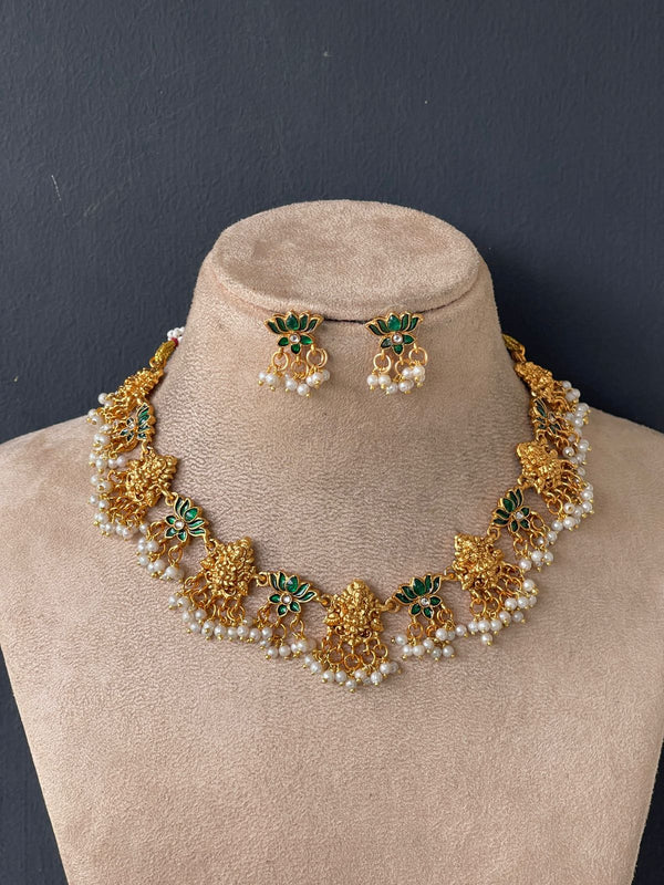 Green Lotus Gold Goddess Chocker
