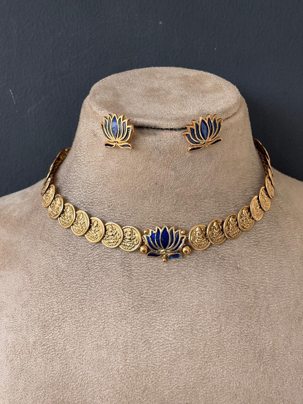 Blue Lotus Coin Chocker