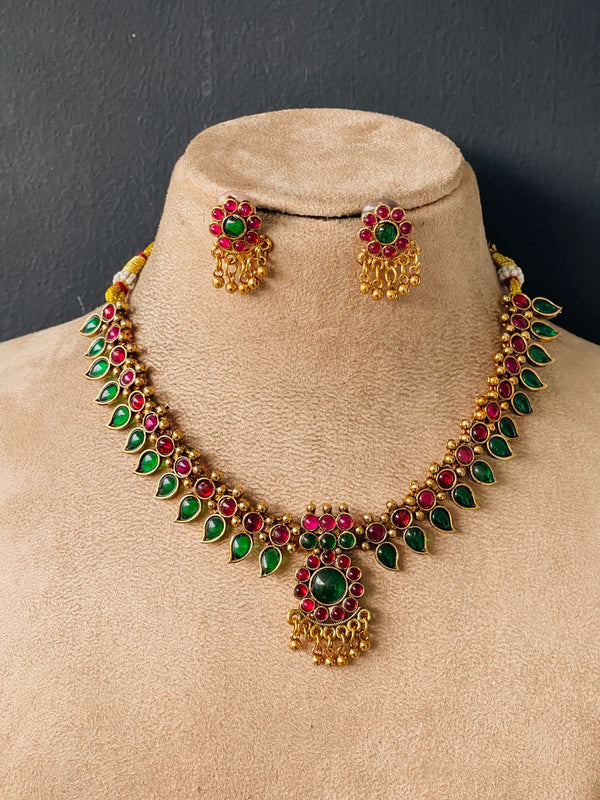 Antique Gold Plated Emerald Palaka Necklace